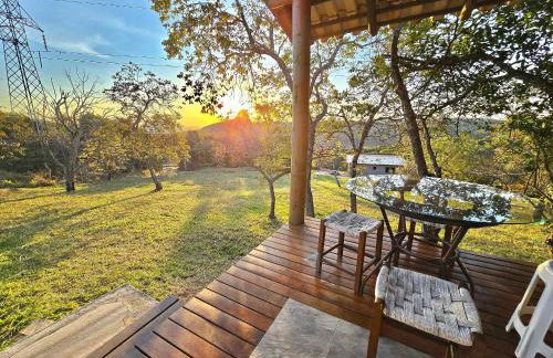 Chalés Vila Real - Tranquilidade na Serra de Carrancas - Piscina com uma vista espetacular do Pôr do Sol - Foto 133