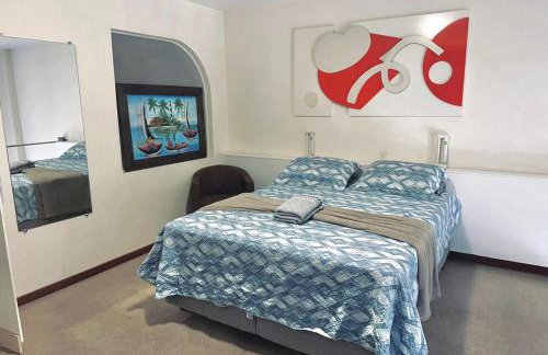 Saint Sebastian Flat 614 - Com Hidro! até 3 pessoas, Duplex, no centro - Foto 2