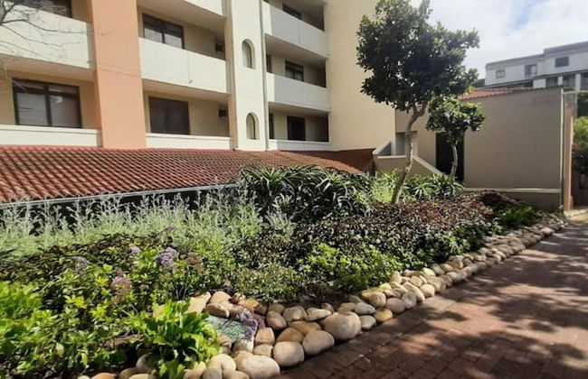 The Island Club by Smart City Stays - Photo 67