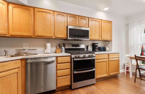 Classy Old Town Getaway 3-BR in Perfect Location - Foto 8