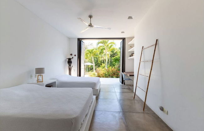 w Lovely 4BR Villa at Mesa de Yeguas - Photo 19