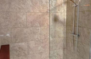 Snowdrop 14 - Dog Friendly - Hot tub--Tenby-Pendine - Photo 10