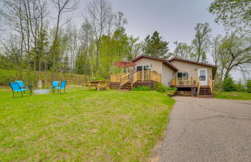 Lakefront Wisconsin Home with Boat Dock and Fire Pit! - Foto 28