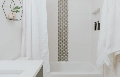 Private Cottage - KING Beds, Brand New, Near Beach, Golfing, Shopping & Restaurants - Foto 11