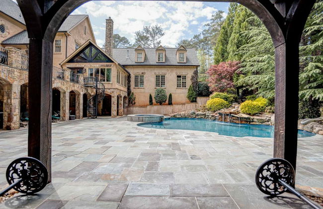 Lions Gate Estate in Sandy Springs - Foto 64