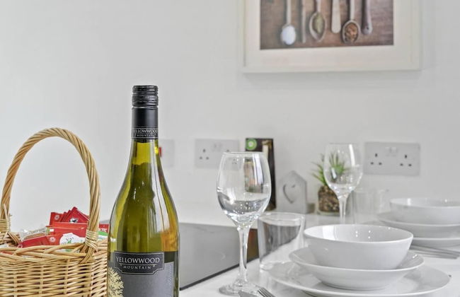 Livestay- Trendy 1bed With Balcony in Westminster - Photo 15