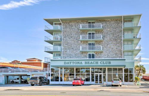 Oceanfront Daytona Beach Club Studio with Balcony! - Foto 1