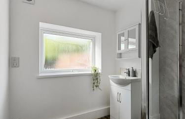 Amaya One -3 bedroom townhouse - with garden - close to town centre - sleeps 7 - Free Gym Access - Foto 8