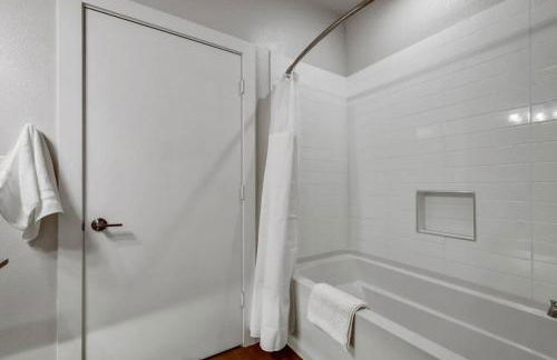 Bright Stylish Studio Near Downtown - Foto 23