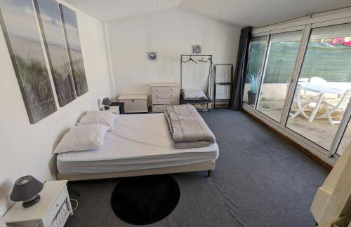 Spacious nest with terrace near the beach - Foto 21