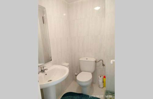 Estupendo apartamento en primera línea de playa y con vistas al mar - Foto 29