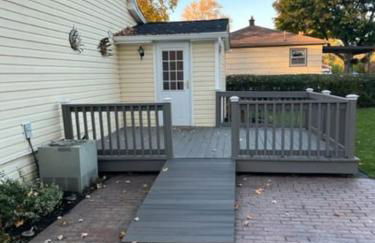 Theos Cottage Niagara - Photo 12