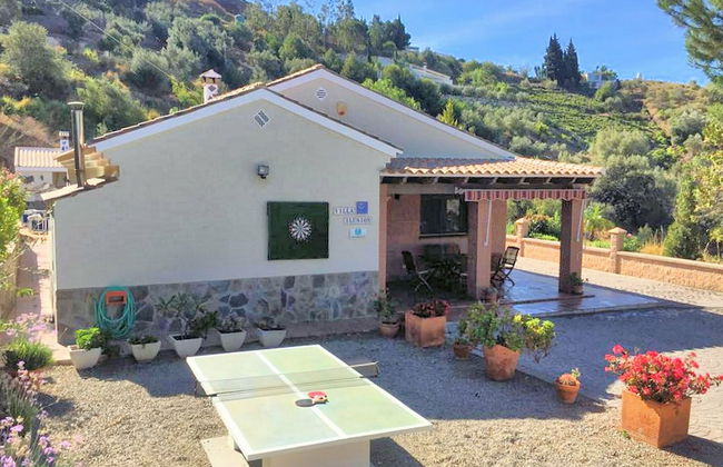 Independent Villa With Private Pool on an Estate in Sayalonga Costa del Sol - Photo 37