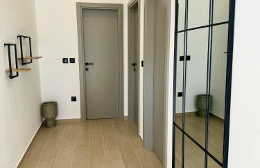 LUX Apartments - Photo 8