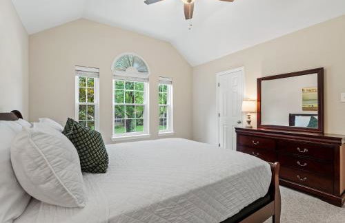 The Sapphire Sanctuary with Pool - Photo 46