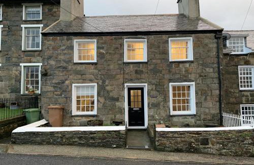 Finest Retreats - Tegannedd - Luxury Grade II Listed Cottage With Hot Tub - Foto 1