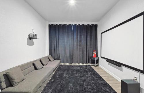 5BR Holiday Getaway in DeSoto with Pool, Hot Tub & Cinema - Foto 39