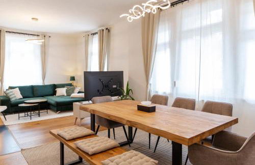 Charaktervolle 122qm Altbau-Ferienwohnung mit Stuck, viel Platz für Familien & Gruppen bis zu 8 Personen, Parkplatz inklusive - Photo 37