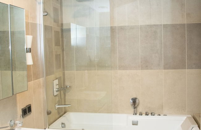 Centaurus Suites - Photo 13