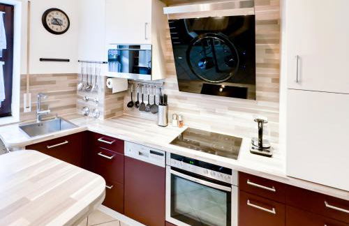 Moderne 3-Zimmer-Wohnung im Zentrum- Tiefgarage inklusive, Smart-TV, Shopping & Sightseeing ums Eck - Foto 16