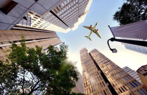 Spacious 3BR with Game Room and Fenced Yard Near Six Flags and Braves - Foto 67