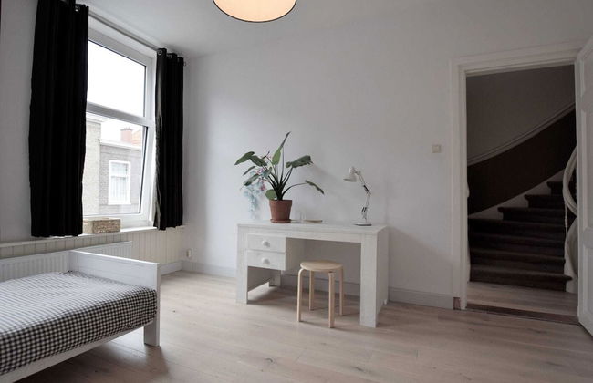 Quietly Located Mansion Near the Centre of The Hague - Foto 7