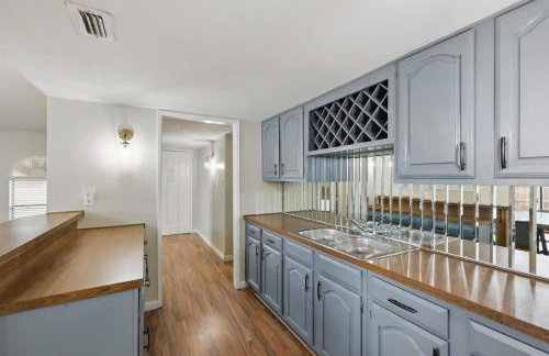 Luxury Retreat in Carrollton - Pool Patio & More - Foto 11