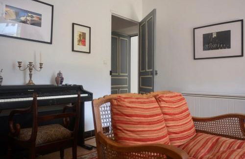 3 Bed-Sleeps 6-Balcony-Pets-Parking-Town Centre - Photo 26