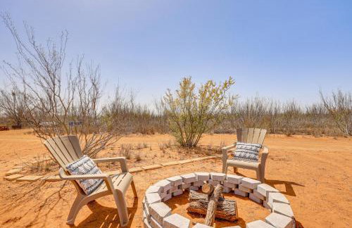 Hike, Hunt and Fish Pet-Friendly Studio in Dilley! - Photo 23