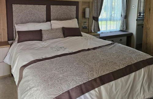 Premium Caravan - Sleeps 6 - Parking - Pool - Foto 24