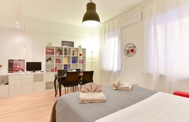 Via Veneto Design Studio - Photo 3