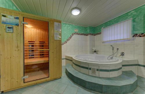 Ferienwohnungen Holzferienhäuser Leithenwald - Foto 20