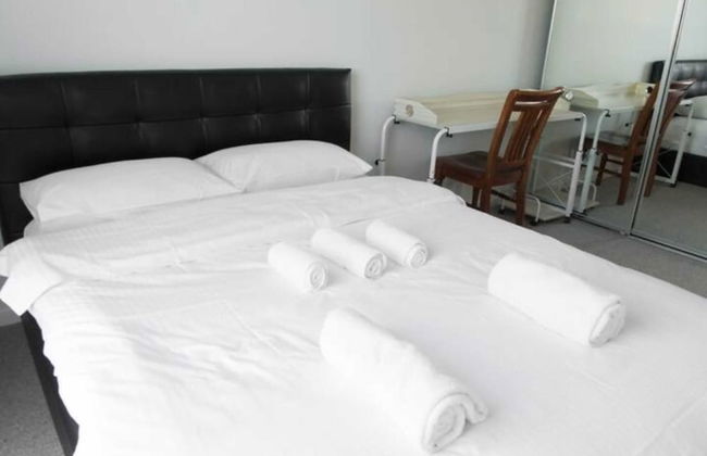 New Spacious 2 Bedroom With Gorgeous City Views - Foto 2