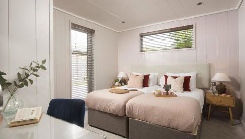 Blackbird Lodge, Strawberryfield Park - Free Parking, Hot tub, pets allowed - Foto 2
