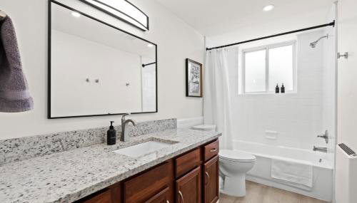 Cozy 1BR Lower Flat in Royal Oak - Foto 2