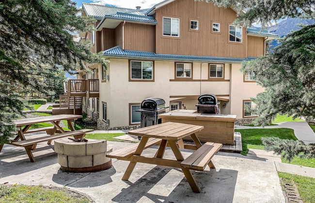 Banff Boundary Lodge-Mountain View Condo - Photo 36