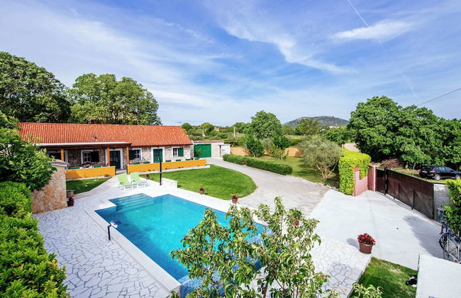 Lovely Holiday Home With Private Infinity Pool - Foto 1