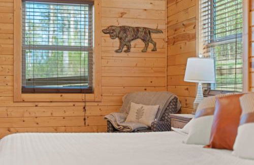 Cabin 4 Mtn View Cabin Near River with Fire Pit and Hot Tub - Foto 14