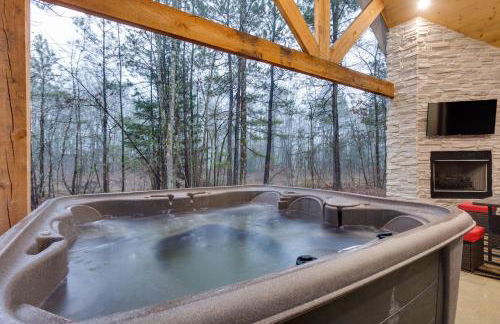 Crimson Creek Cabin - Hot Tub, Playset, Family-Friendly - Foto 33