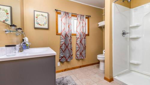 Hornet Lodge - Foto 2, towels, Shower