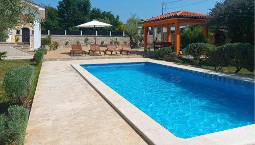 Perla Klaudio - Foto 2