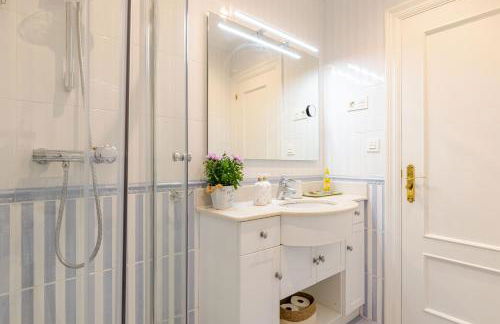 BilbaoBonito 5min Guggenheim 2Bth ,EXT,Quiet & Central, Parking - Foto 14