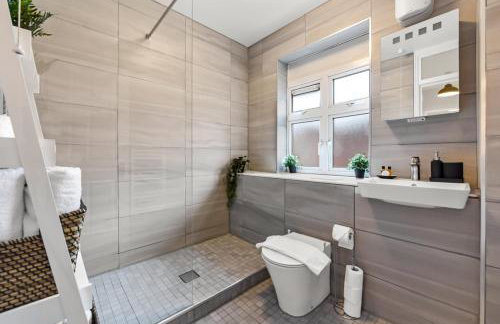 Near Canada Water, 2 Beds, Families, Overground - Foto 10