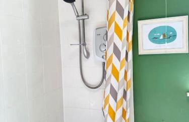 #04 The Haw thornes Sleeps4 NEC 7mins BHX 8mins - Foto 16