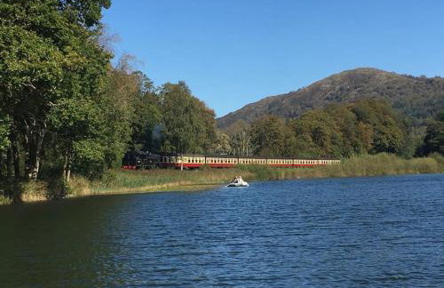 West View, Lakeside, Newby Bridge, 2 mins walk to Lake Windermere, Delightful property with Hot Tub - Foto 23