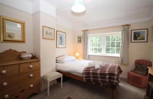 Hollyhocks Cottage surrounded by beautiful Cornish countryside. - Foto 26