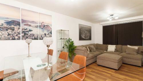 West Park House - Photo 2