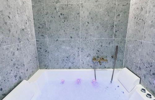 Hôtel Metz mon amour, un séjour à 200m de la cathédrale ! Classé 3 étoiles ! - Foto 7