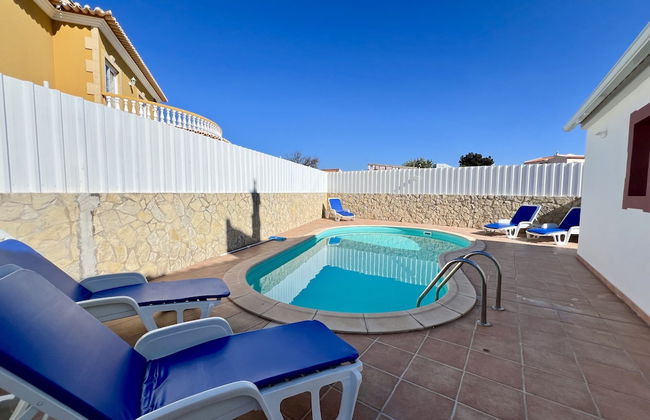 Pêra Stylish Villa With Pool by Homing - Foto 33