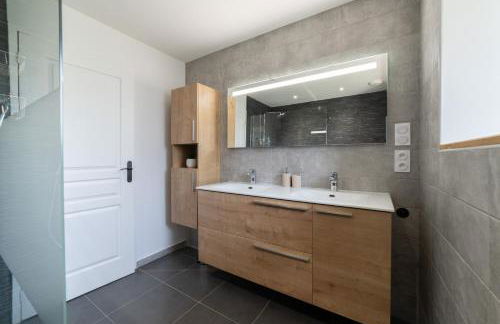 Les Combettes - Terrasse, Jardin & Proche Lac - Photo 11